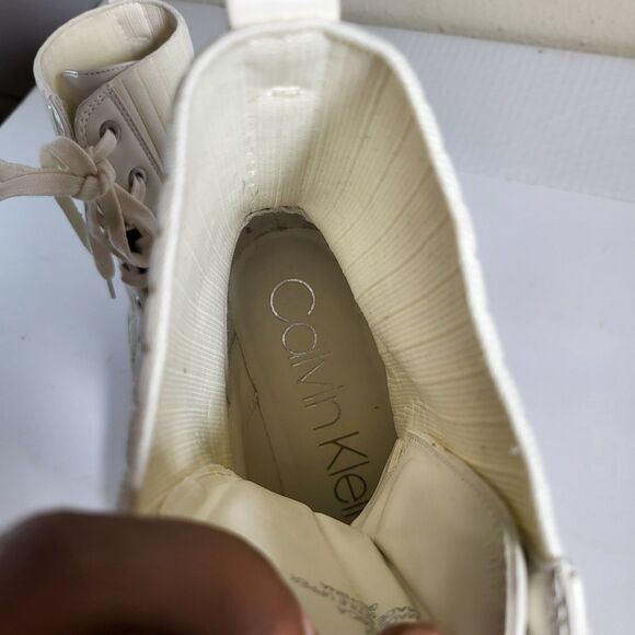 Calvin Klein Samica Lace-Up Quilted Lug Sole Combat Booties Ivory 9M MSRP $189 - Picture 6 of 9